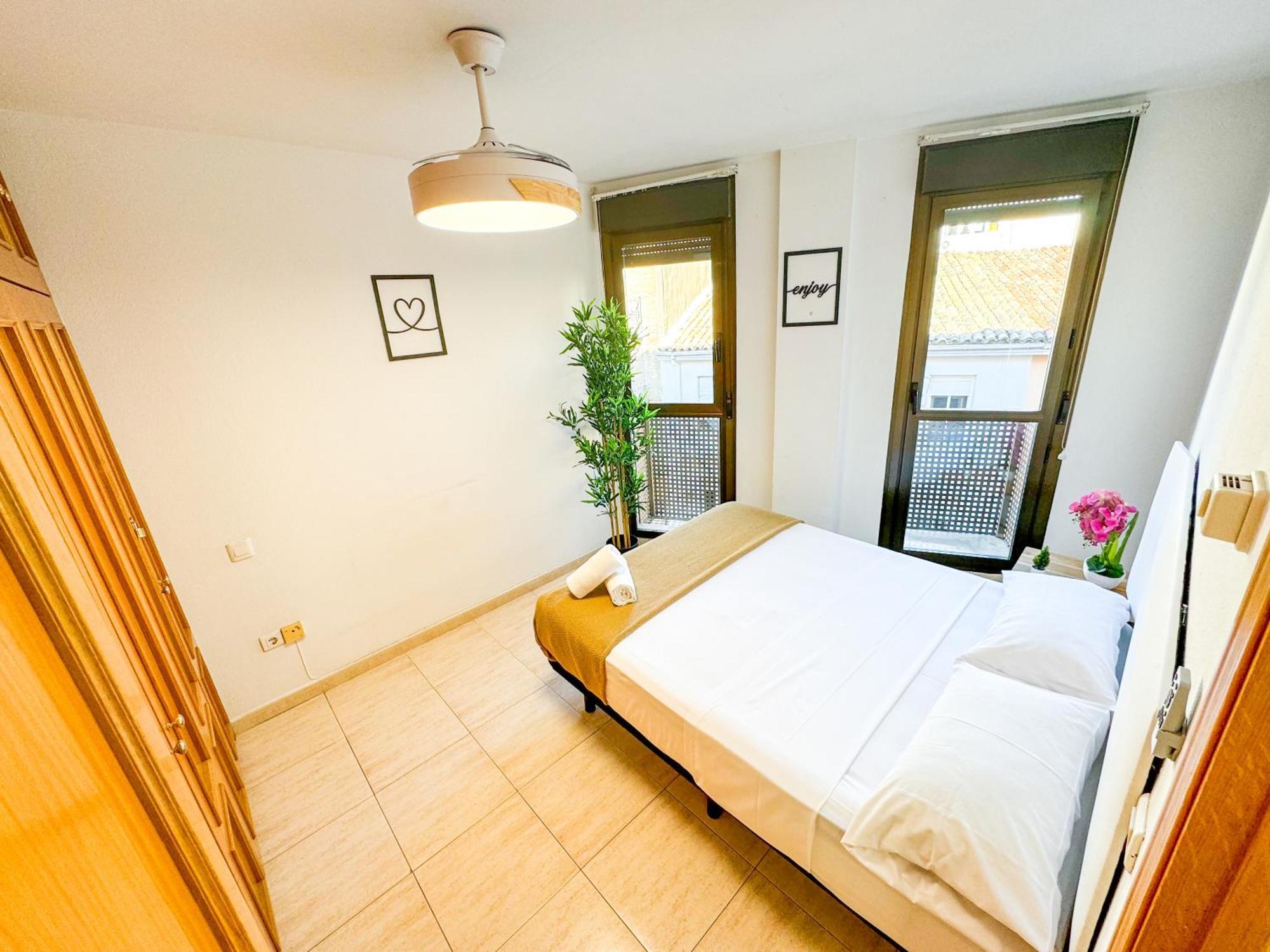 Enjoy El Pilar Turistea Apartment Zaragoza Exterior photo