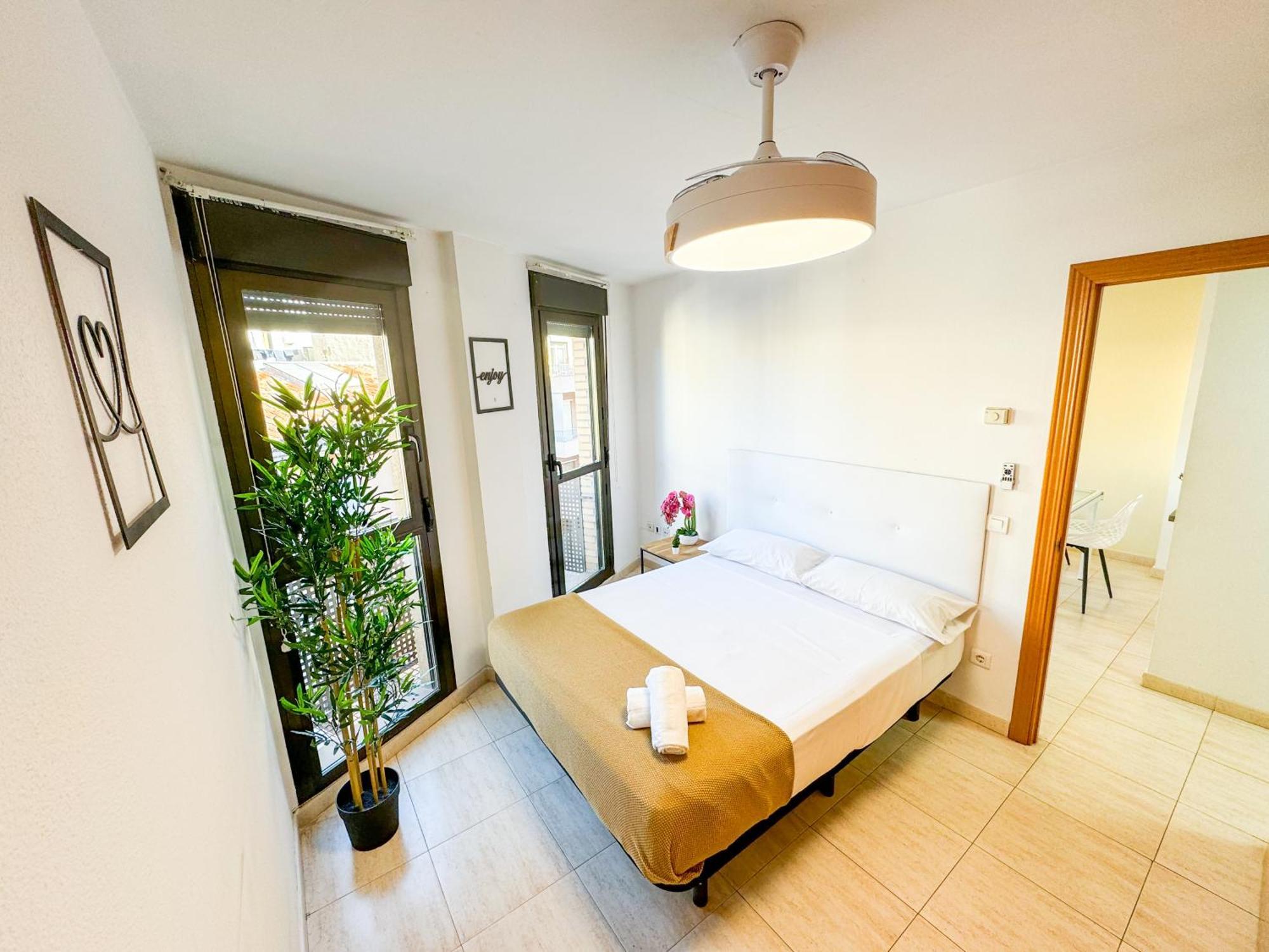 Enjoy El Pilar Turistea Apartment Zaragoza Exterior photo